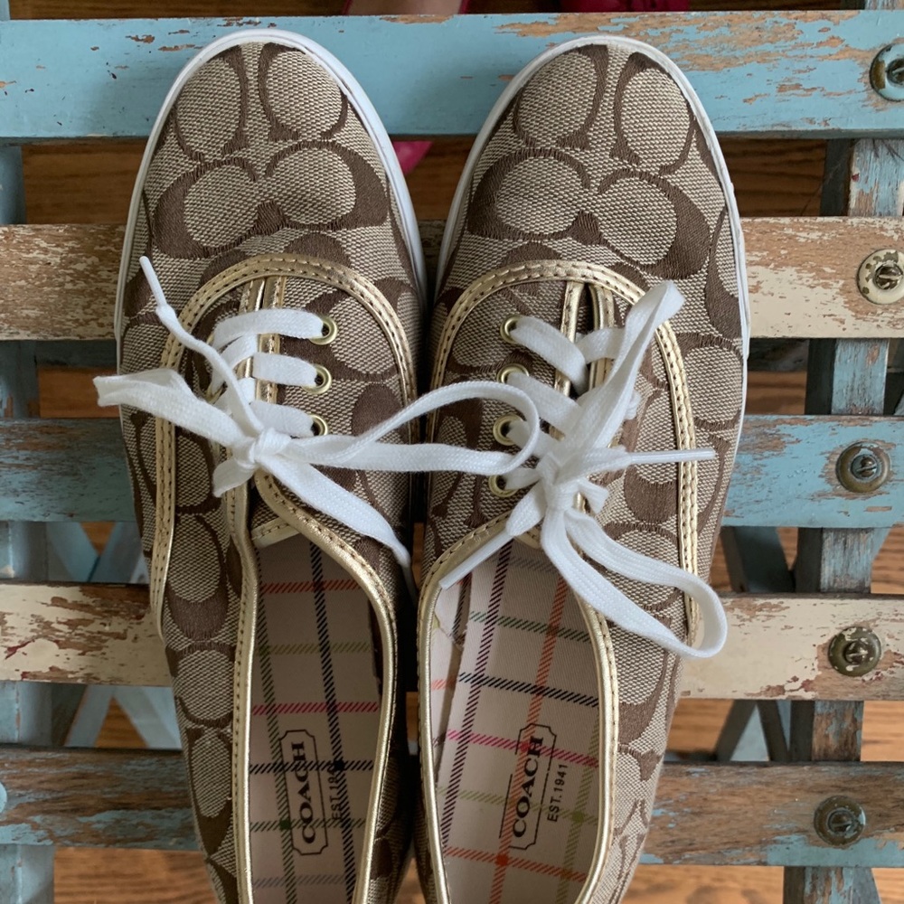 Coach Flats- Size 6.5- NWOT